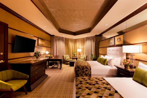 Falling Rock Luxury Double - Adult Only
