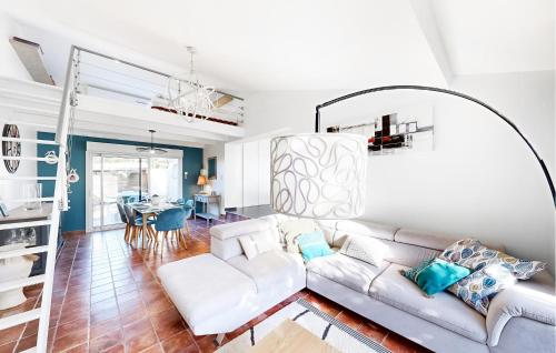 Three-Bedroom Holiday Home