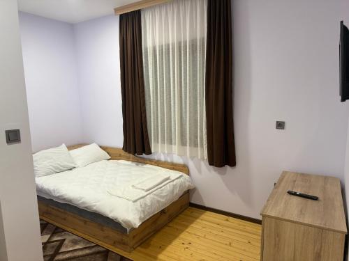1 twin bed