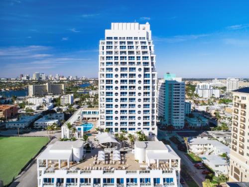 Elegant Beachfront Condo - Your Perfect Getaway! Elegant Beachfront Condo - Your Perfect Getaway!