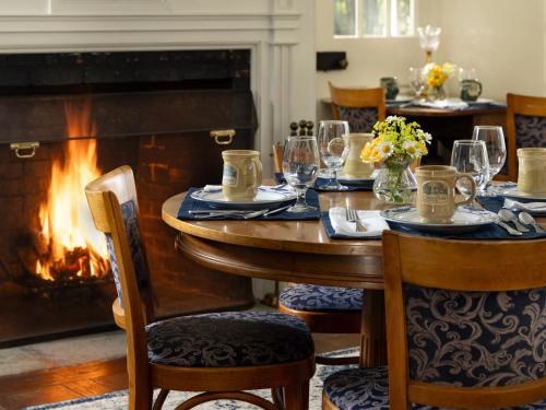 Devonfield Inn
