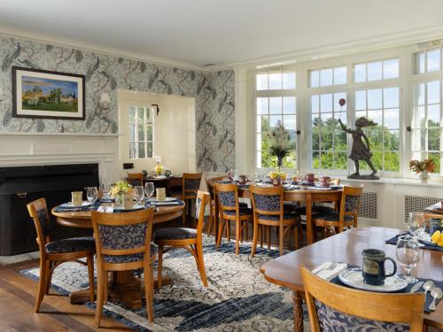 Devonfield Inn