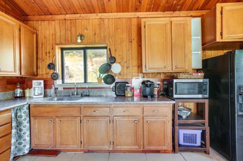Pet-Friendly Ramona Home with Mountain Views! in Ramona, USA