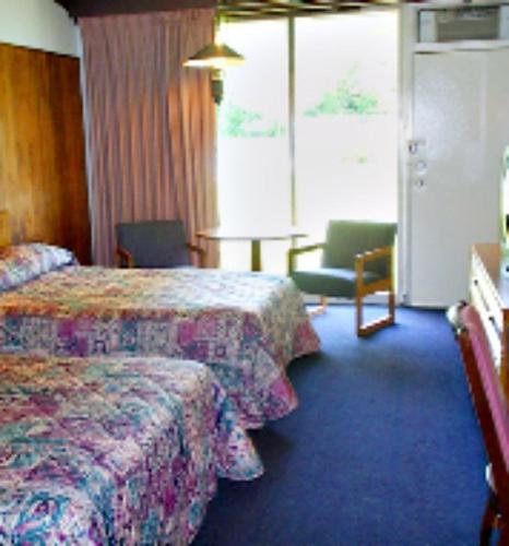 2 double beds