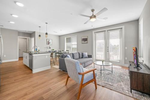 Charming 2BD 2BA with Beautiful Pool in, Fort Worth (zdjęcie 8)
