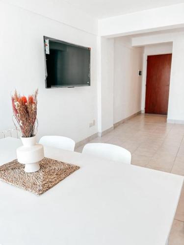 Apartment image 6