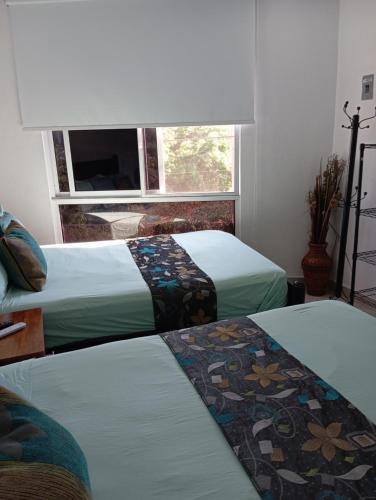 2 double beds