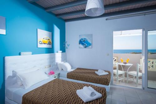 Kastro Beach Apartments Located in Malia, Kastro Apartments is a perfect starting point from which to explore Crete Island. Offering a variety of facilities and services, the property provides all you need for a good nights