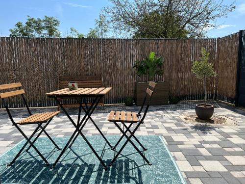 Erkély/terasz, Zen&spa appartement avec jacuzzi et sauna privatif in Burnhaupt-le-Haut