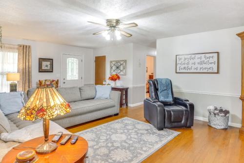 Large Yard & Basketball Hoop: Murfreesboro Home! in La Vergne (TN)