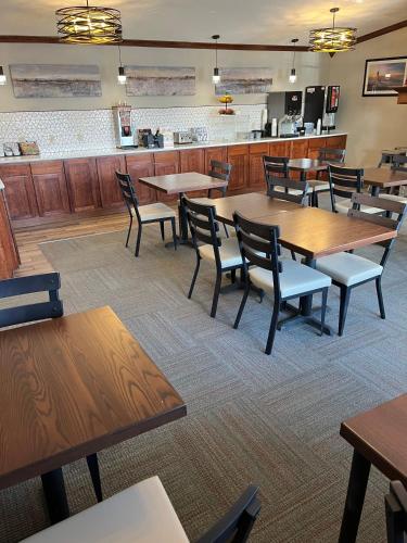 Fireside Inn and Suites