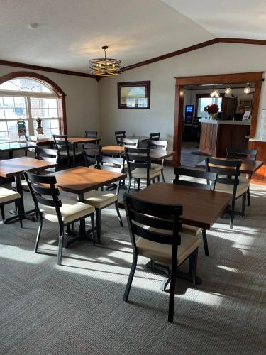 Fireside Inn and Suites