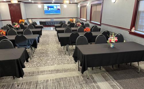 Fireside Inn and Suites