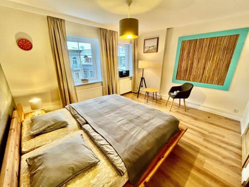 W parku przy teatrze - Szczawno Zdroj