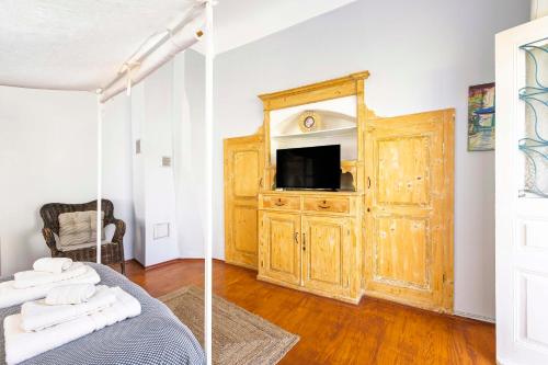 Maison Roxanne medieval city by Rhodes4vacation - image 7