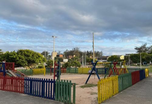 Studio 2- 5min a pé da Praia do Campeche (Studio 2- 5min a pe da Praia do Campeche) in 莫霍達斯佩德拉斯