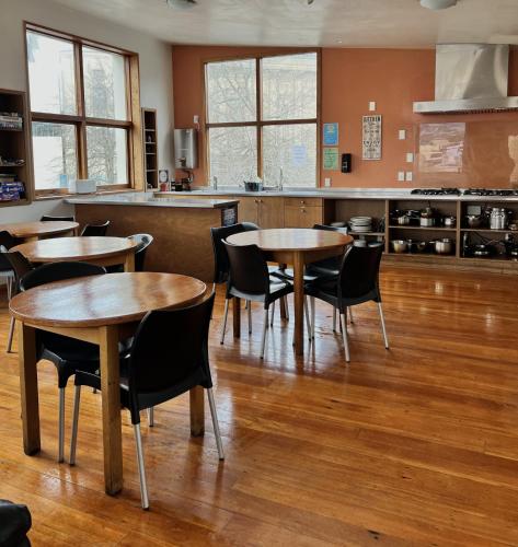 Kitchen, On Top Backpackers in City Center