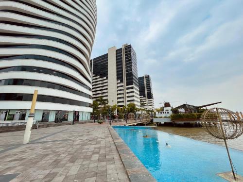 Gallery Suite en Riverfront Puerto Santa Ana - image 4