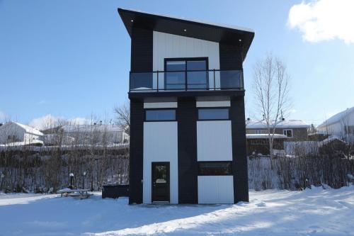 Hebergement du grenier 2 0 in St-Aime-Des-Lacs (QC)