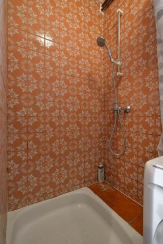 2 bedrooms, 4 beds