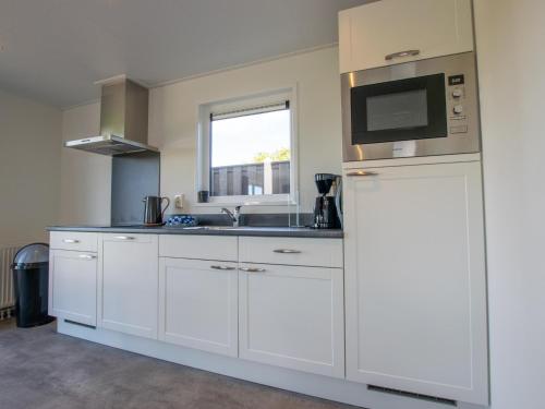 Konyha, De Zwaluw in Vennewater