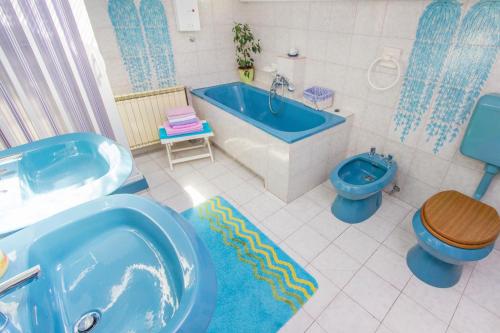 Two-Bedroom Apartment with Terrace and Sea View image 10