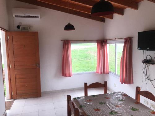 Cabañas Luciano (Cabanas Luciano) in Rio De Los Sauces