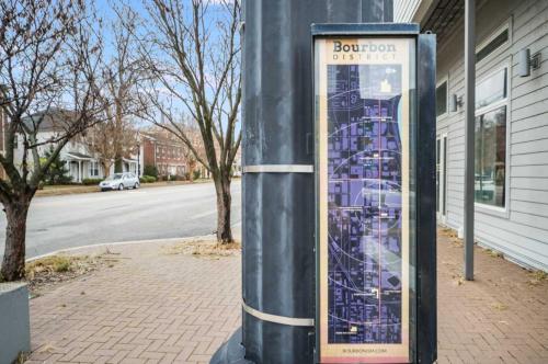 Chic Modern Condo in the Vibrant NuLu District - image 2