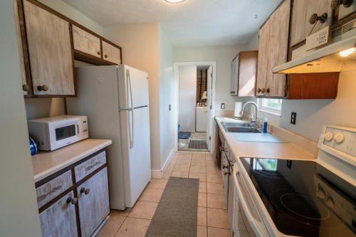 Beautiful home close to the Beach and Mayo Clinic Beautiful home close to the Beach and Mayo Clinic