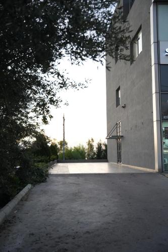 Vista Exterior, SunnySide Apartment - Lovely and Cozy Studio in Byblos in Byblos (Jbeil)