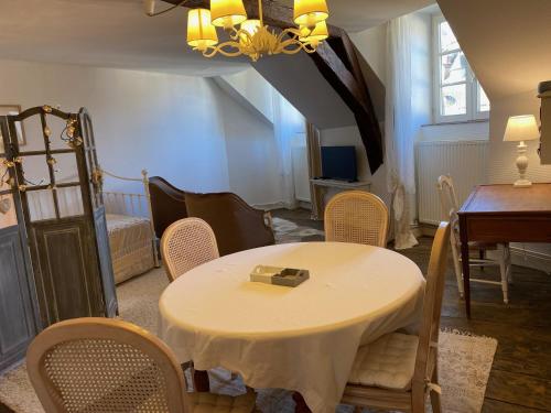 T2 Cosy et Confortable au coeur d'Aubusson in Aubusson