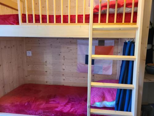 Studio cabine au pied des pistes – 4 pers, balcon - FR-1-689-150 Studio cabine au pied des pistes – 4 pers, balcon - FR-1-689-150