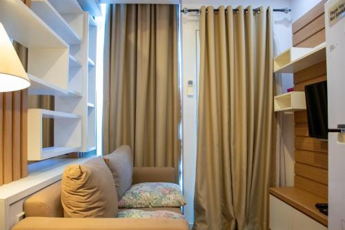 Nice and Cozy 1BR with Extra Room Apartment at Capitol Park Residence By Travelio – Jakarta, NY