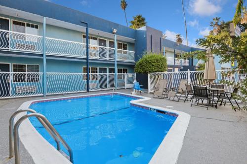 Hotel H-Wood - image 4