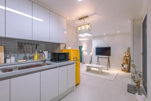 Money Stay in Incheon