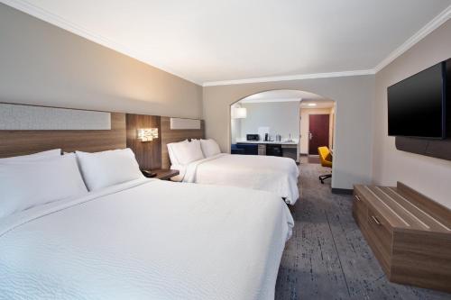 Holiday Inn Express Hotel & Suites - Sumter an IHG Hotel - image 11