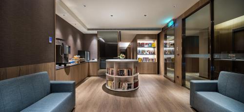 624621678 Hotel Intrendy