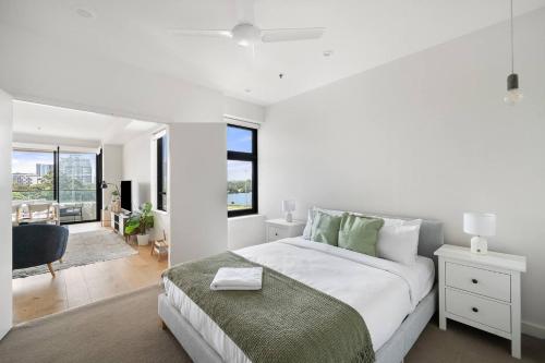 The Grove - Convenient Riverside Living - image 10