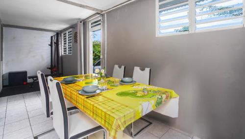 Cozy appartement à 5 min de Anse Figuier Cozy appartement à 5 min de Anse Figuier