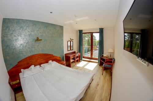1 queen bed
