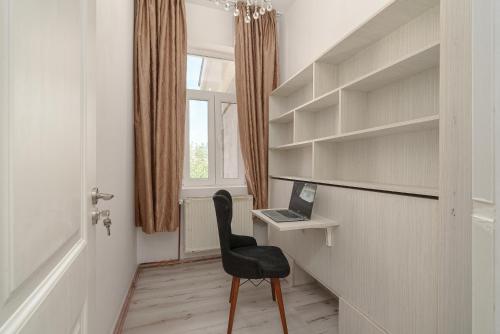 Spacious 3BR Retreat in Central Bucharest