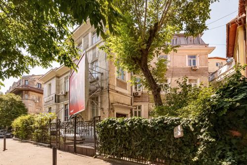 Spacious 3BR Retreat in Central Bucharest