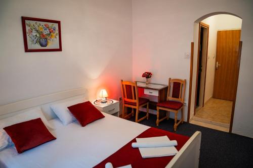 Guest House Cesic - image 7