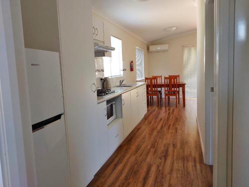 Mt Barker Holiday Park - Western Australia in Mount Barker (Nyugat-Ausztrália)