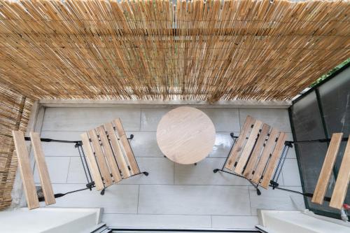 My Happy Greek Home - image 4