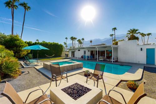 Mid Century Meiselman with Private Pool & Spa Permit# 3971 in Palm Springs, USA