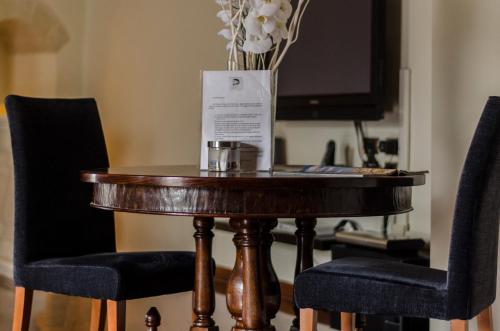 Alla dimora di Chiara Suite and Rooms