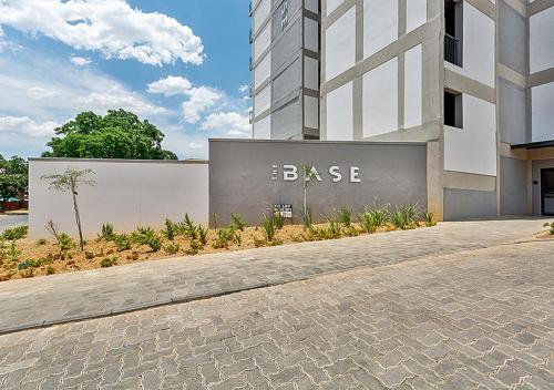 Exterior view, Retreat in Randburg - The Base Apartments, Ferndale near Delta Park