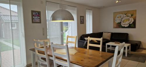 Three-Bedroom House image 10