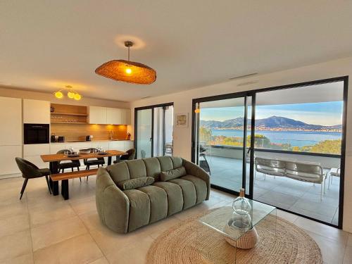 Appartement vue mer Royal Palm Porticcio in 波爾蒂喬